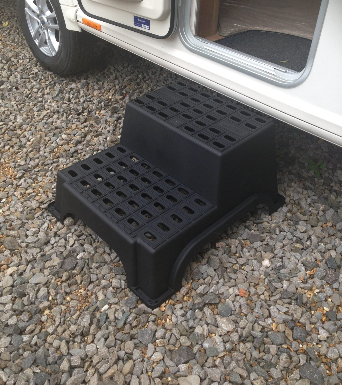 MGI Milenco Giant Double Step