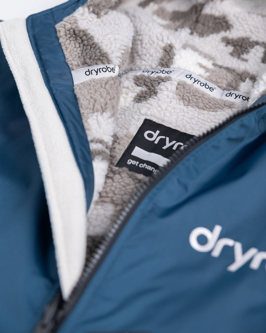 Dryrobe Advance Long Sleeve Deep Sea Blue Camo Advance Changing Robe